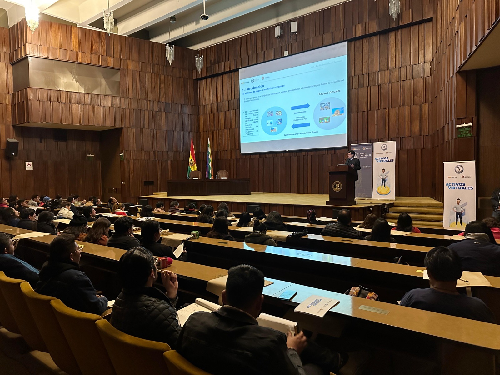 Banco Central capacita sobre activos virtuales a periodistas de La Paz