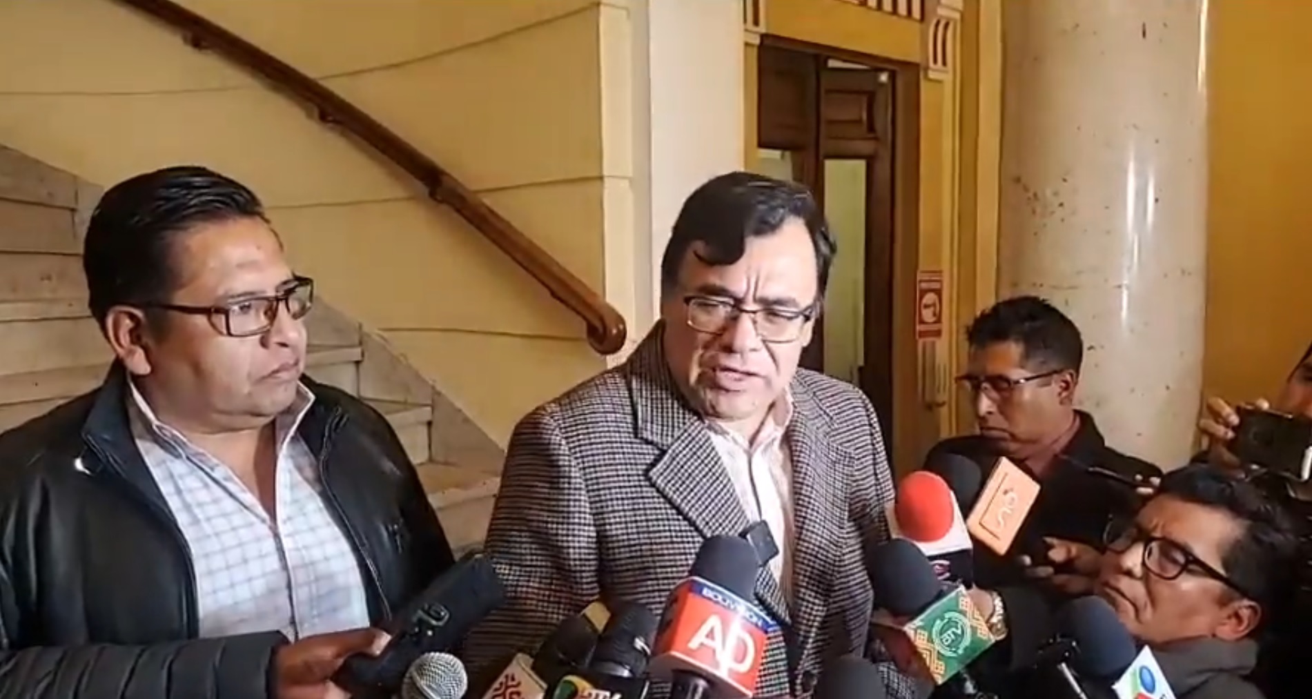 Oposición y “evismo” abandonan diálogo para “blindar” preselección judicial