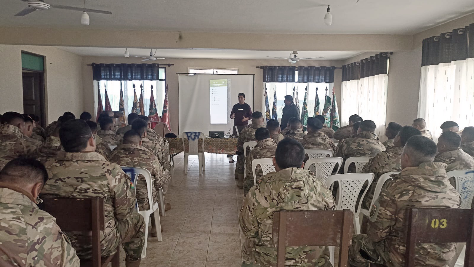 Capacitan a efectivos de las Fuerzas de Tarea Conjunta en normativas para fortalecer el control de los cultivos de coca