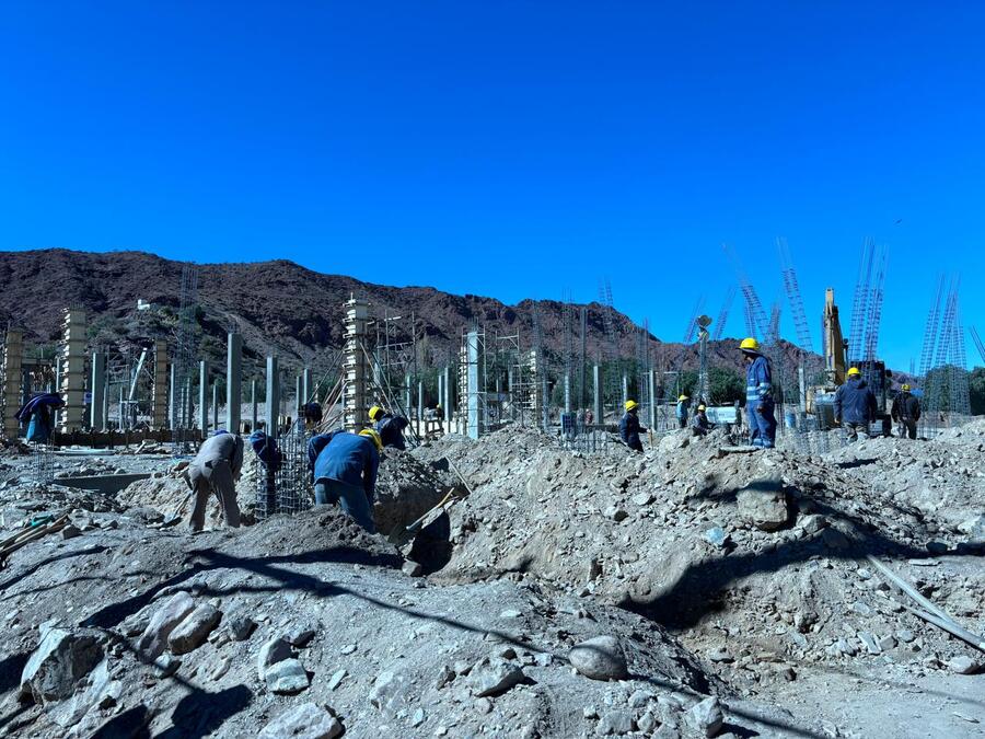 Inspeccionan avance en construcción del hospital de segundo nivel de Tupiza 