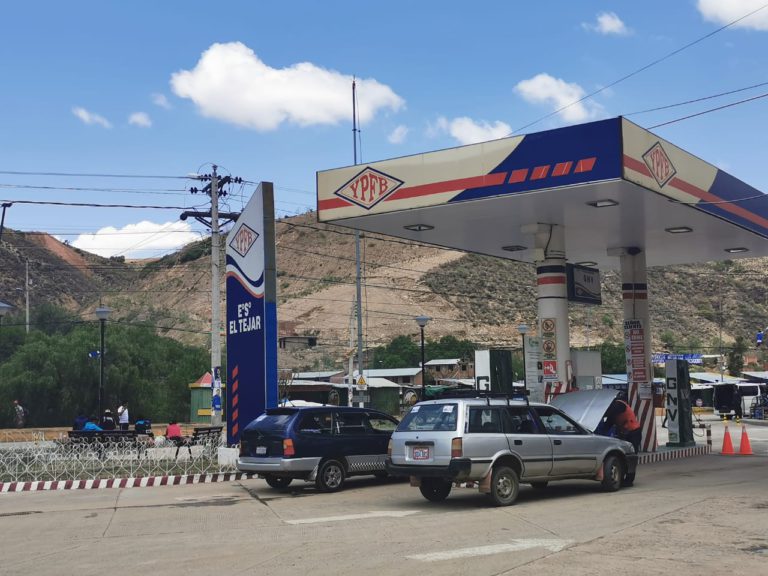 YPFB garantiza normal abastecimiento de combustibles en todo el país