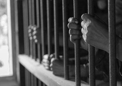 Envían a la cárcel a cinco personas por explotación ilegal de minerales en Potosí