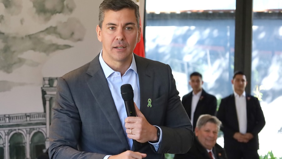 Alcón confirma visita de presidente paraguayo a Bolivia