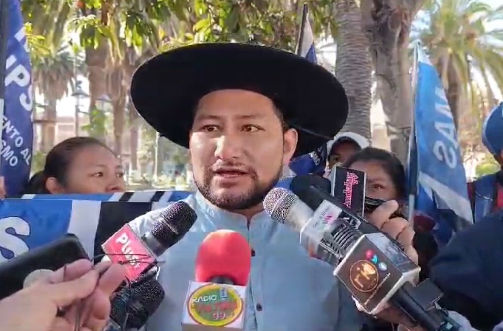 Trabajadores campesinos de Tarija ven que pacto entre la “vieja y nueva” derecha pretende liberar a Camacho y Añez