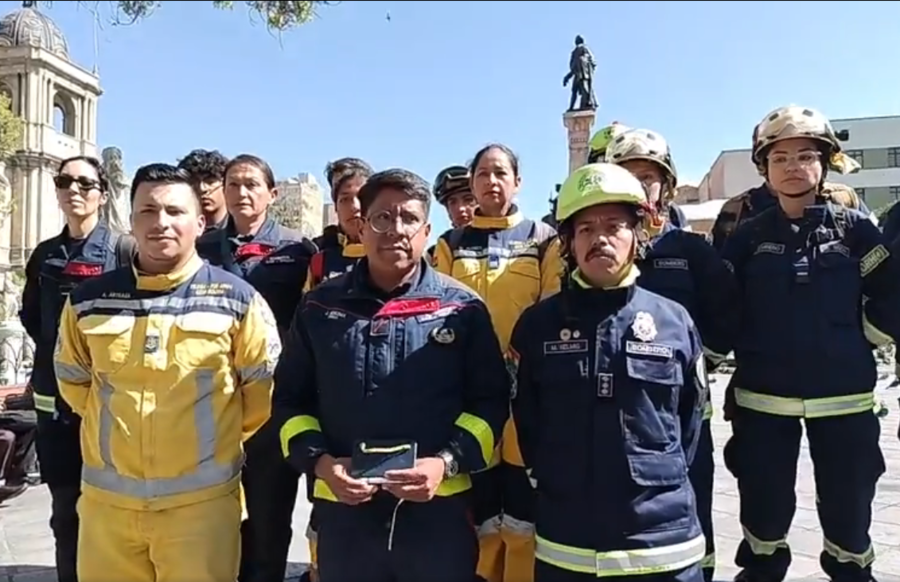 Bomberos voluntarios de La Paz atenderán emergencias en las fiestas de Año Nuevo Andino y San Juan