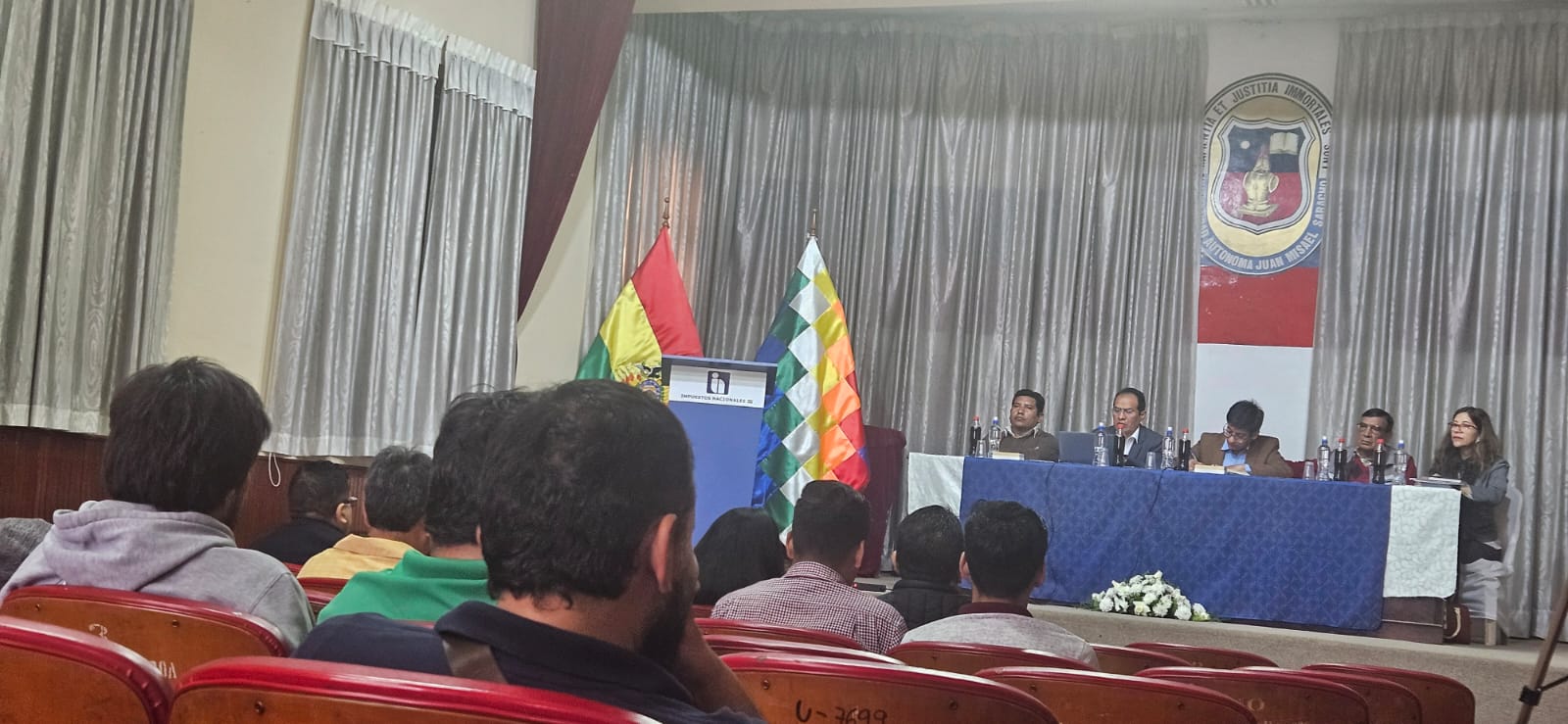 Impuestos y transporte de Tarija acuerdan revisión de casos tributarios en mesas técnicas