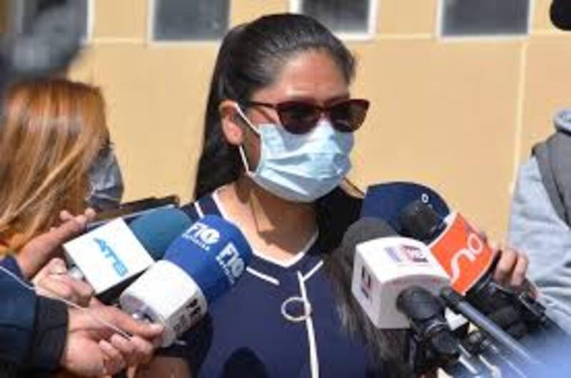 Alcaldesa de El Alto llama a trasportistas a la reflexión y al diálogo para evitar bloqueos que perjudican a la economía