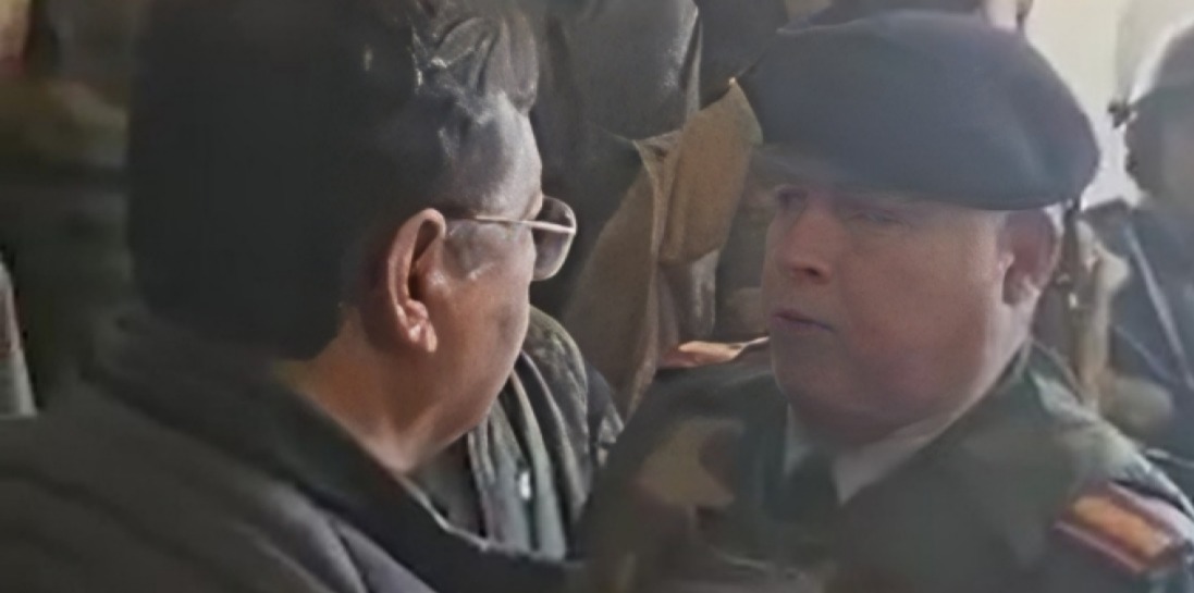 El día del golpe fallido el presidente Arce decide quedarse en Casa Grande del Pueblo, enfrentar a Zúñiga y pone en aprietos a su seguridad