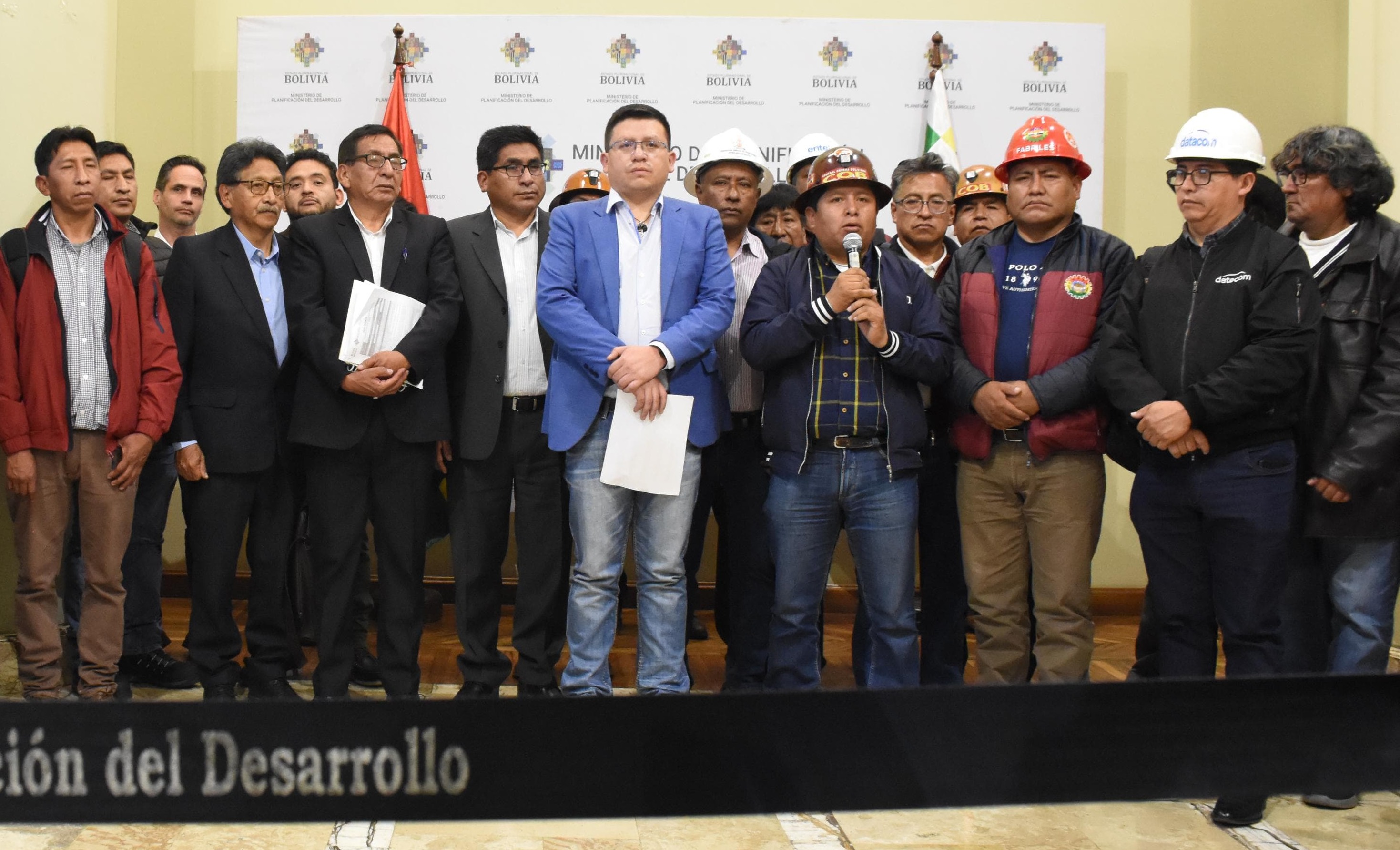 Gobierno y COB empiezan este martes negociación sobre el incremento salarial