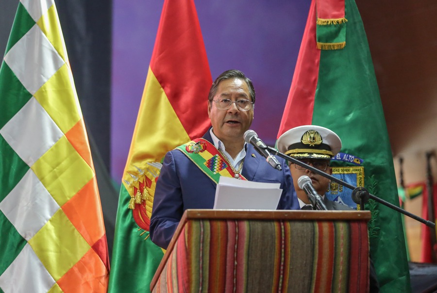 Gobierno destina Bs 210 millones para crear empleo en El Alto con enlosetado de calles