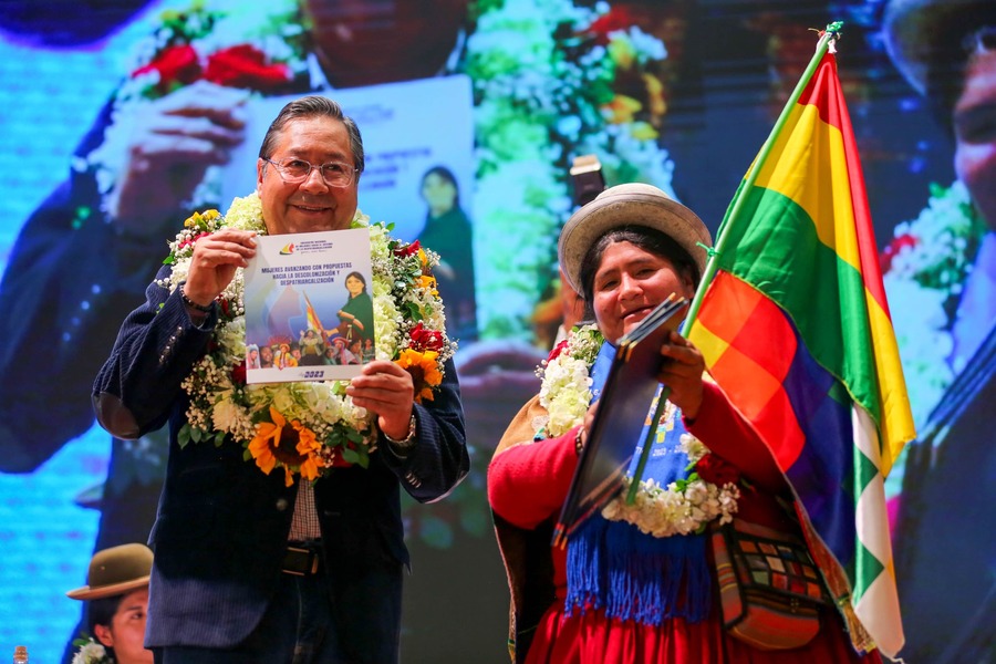 Organizaciones sociales exigen reconocer el trabajo de campesinas y exigen a legisladores aprobar leyes contra la violencia a la mujer