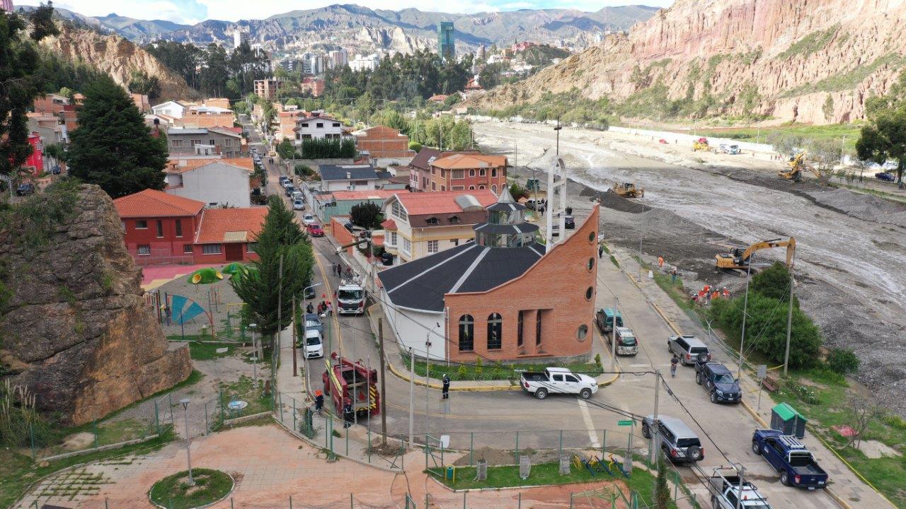 Delapaz atiende emergencias por inundaciones y da tres recomendaciones ante fuertes lluvias