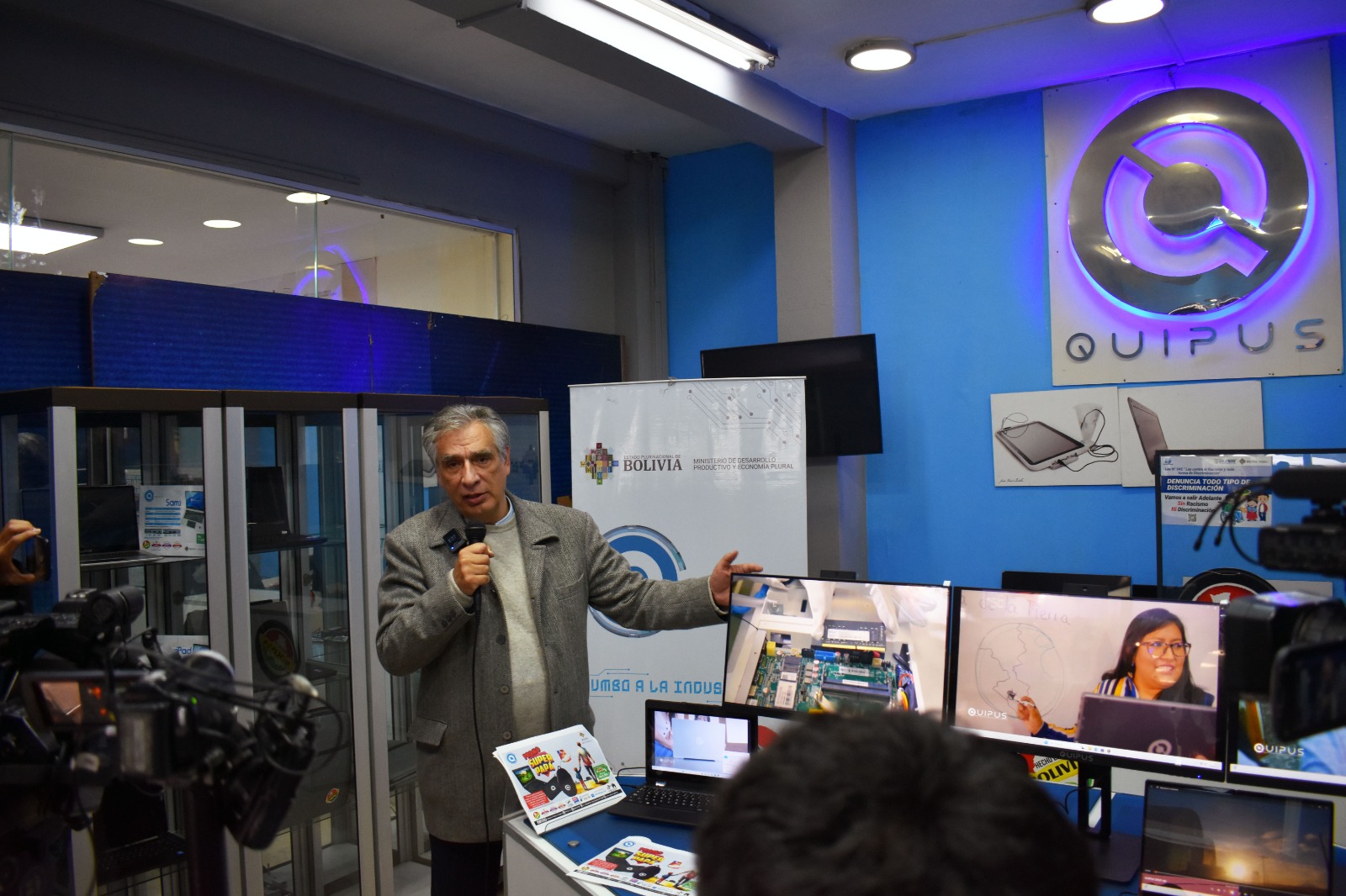 Quipus pone a la venta nuevo stock de computadoras “todo en uno”