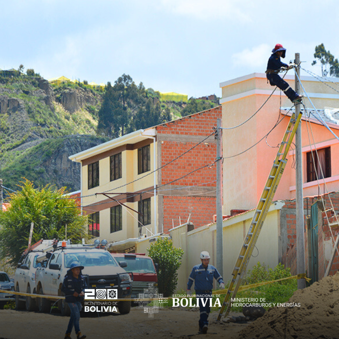Delapaz atiende emergencias y restituye servicios de energía eléctrica en zonas de La Paz y Achocalla