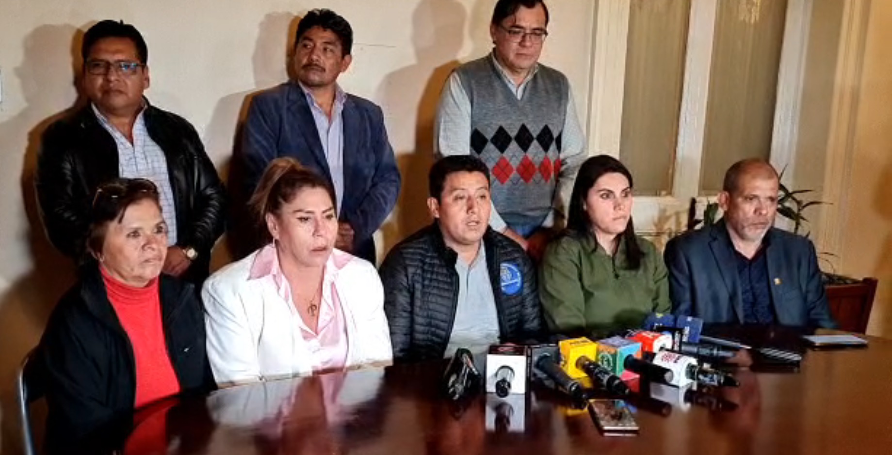 Comisión habilita al 30% de aspirantes al Tribunal Constitucional y al 70% al Tribunal Supremo