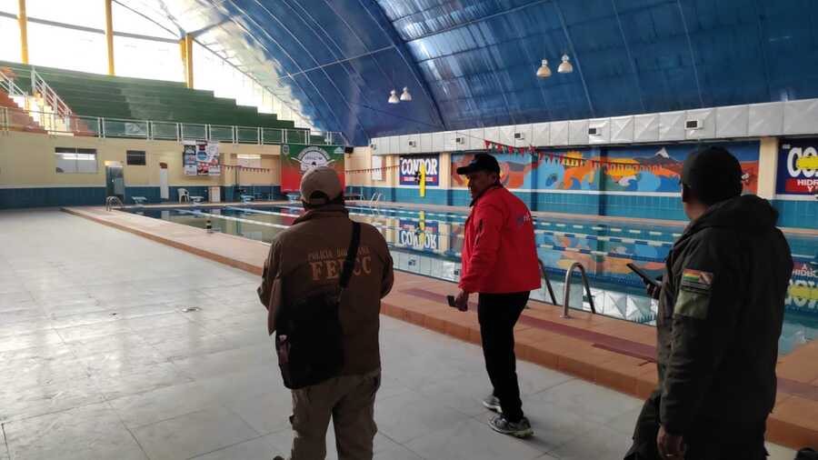 Felcc desprecinta piscina semiolímpica de El Alto, Alcaldía hará mantenimiento para su reactivación 