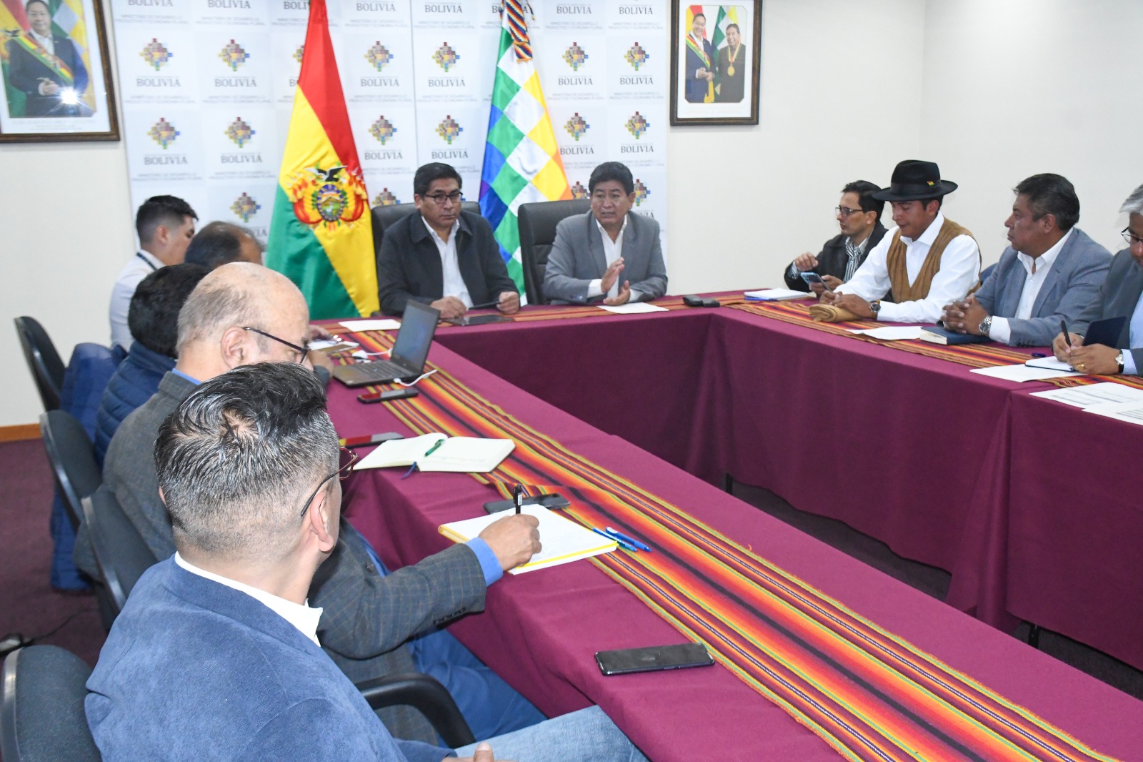 Gobierno informa a Cabotur de la infraestructura para fortalecer la actividad turística en Bolivia