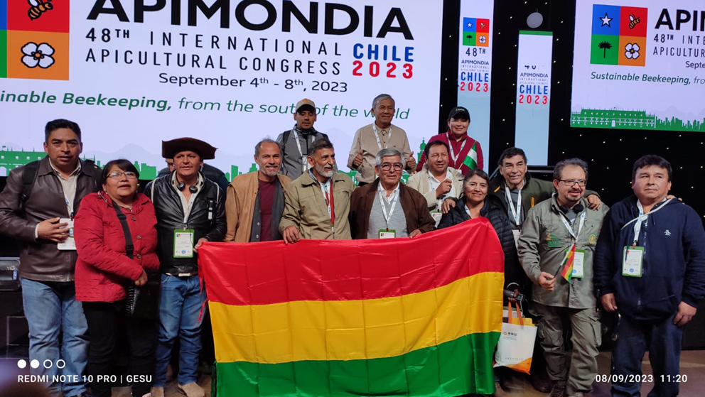 La boliviana apícola “Colmenares de Monte” gana medalla de oro en concurso internacional de miel 