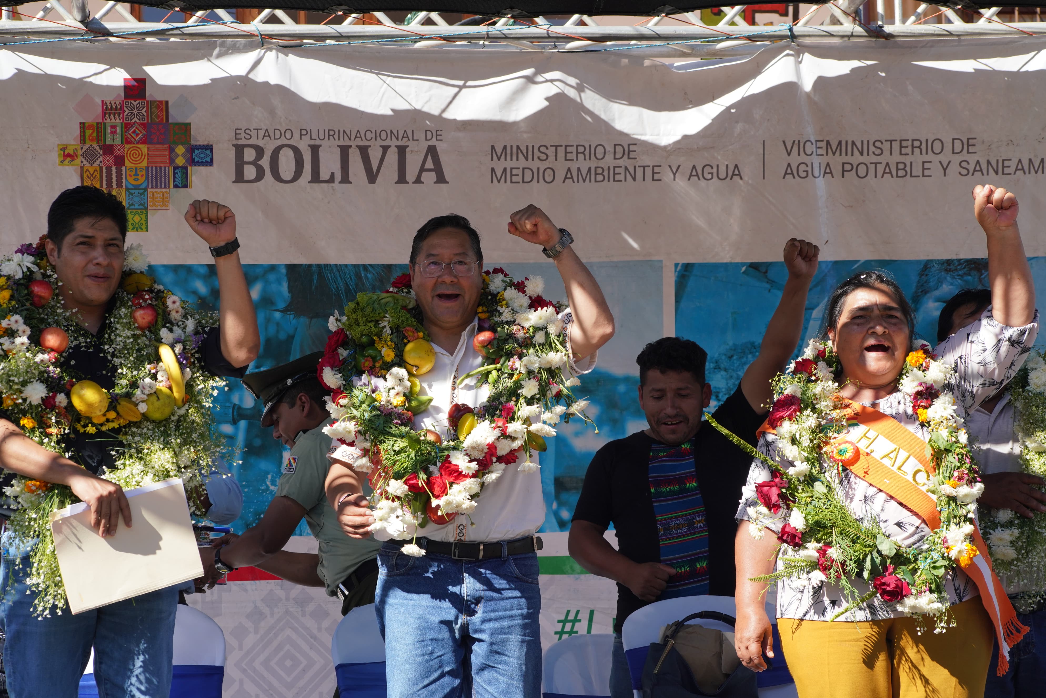 En Mairana entregan alcantarillado y planta de tratamiento de aguas residuales para riego y consumo