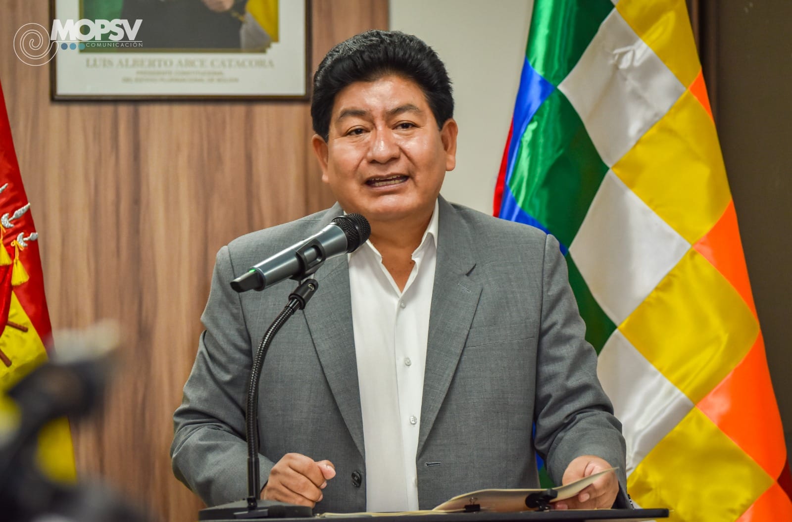 Ministro niega supuesto sobreprecio en proyecto de ampliación de la línea café del Teleférico