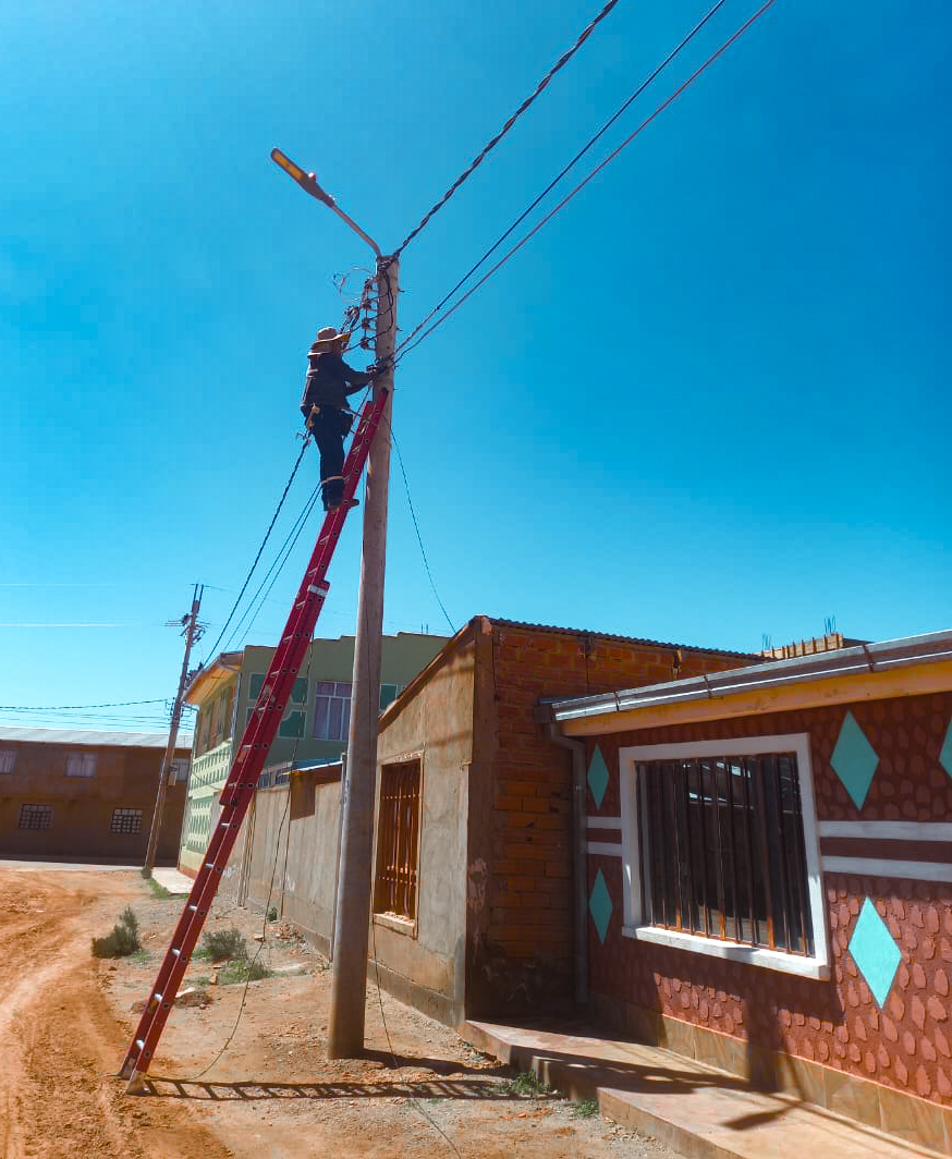 Entel lleva la Fibra Óptica al Hogar a localidad minera San Cristóbal