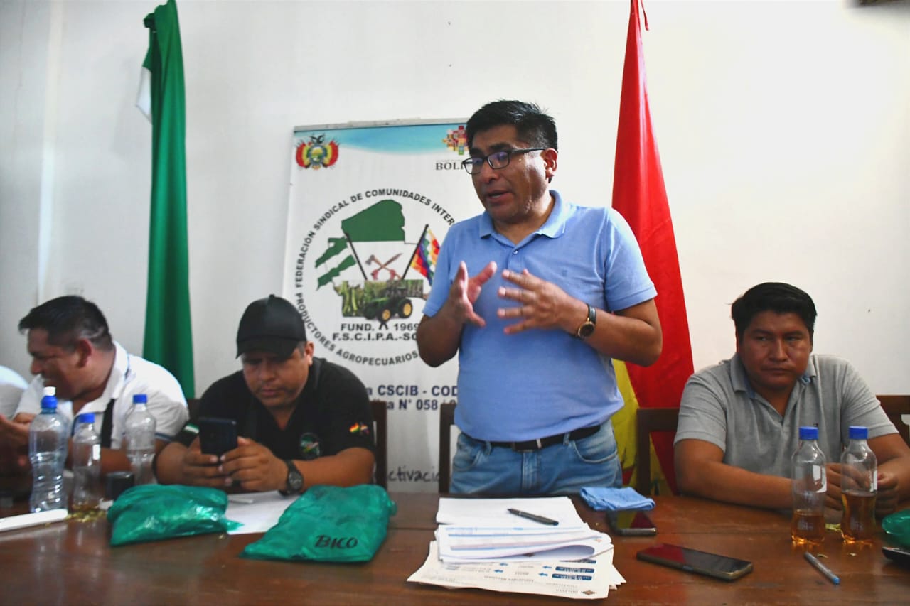 Ministro socializa el crédito SIBOLIVIA con Interculturales Agropecuarios de Santa Cruz