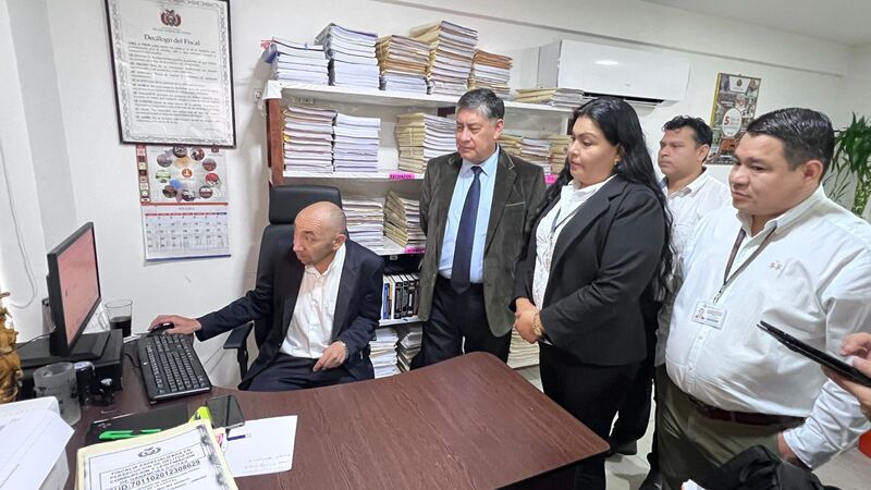 Comisión de la FGE evalúa el desempeño de los fiscales institucionalizados en Santa Cruz 