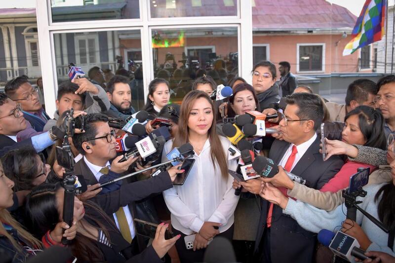 Viceministra Alcón desmiente que el Gobierno pretenda expropiar propiedades y denuncia campaña de desinformación contra el DS 5143