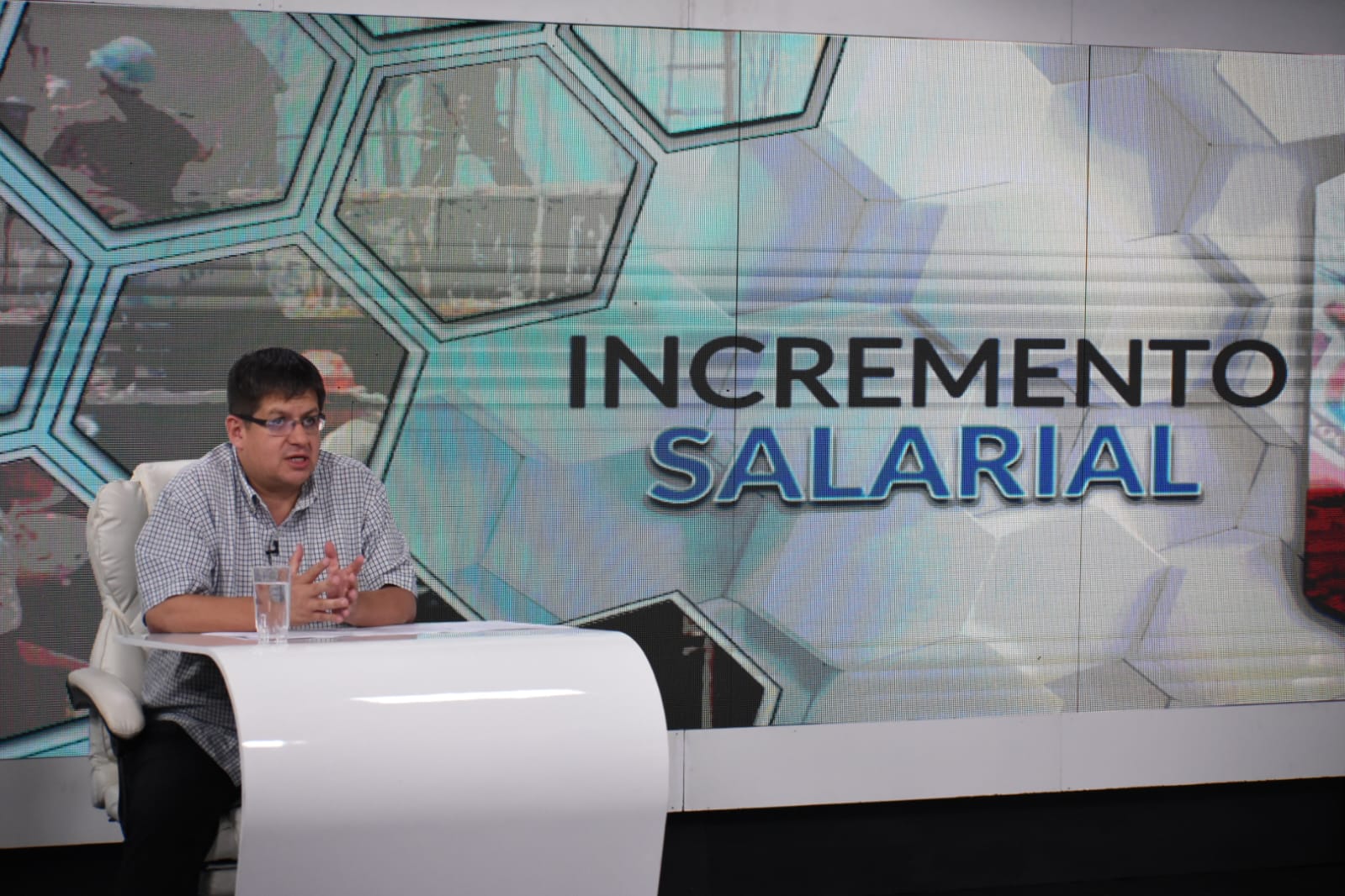 Incremento salarial: Trabajo aclara que no está permitido pago en especie