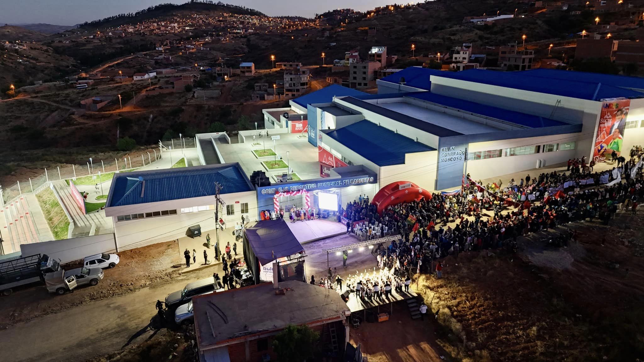 Entregan el Complejo de Raquetas "Kevin Conrrado Moscoso Ortiz" que demandó más de Bs 16 millones de inversión