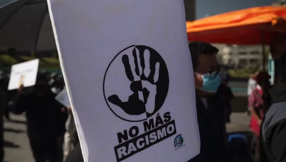 En Santa Cruz realizan multitudinaria caminata en conmemoración al Día Nacional Contra el Racismo y Toda forma de Discriminación