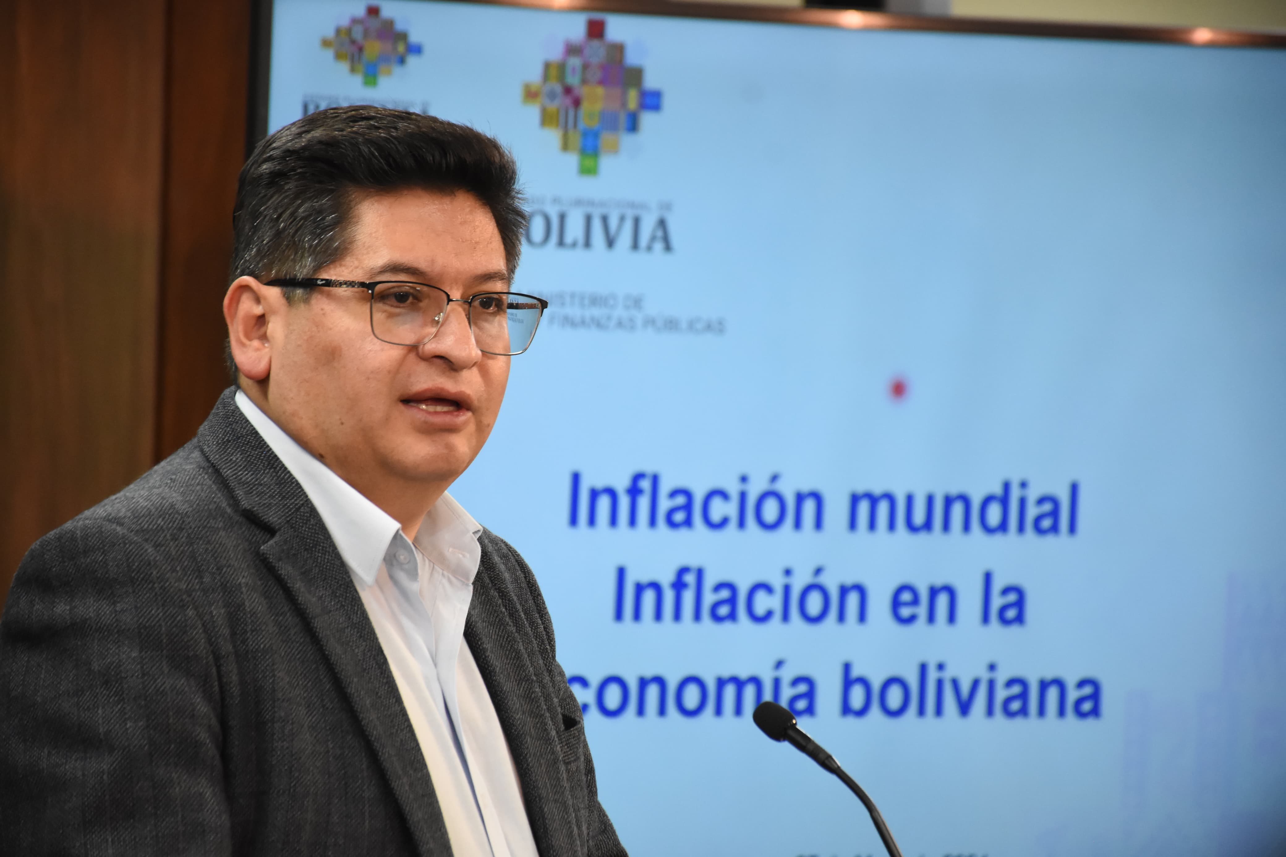 Economía asegura que en Bolivia no es una isla y se registra una “inflación importada”