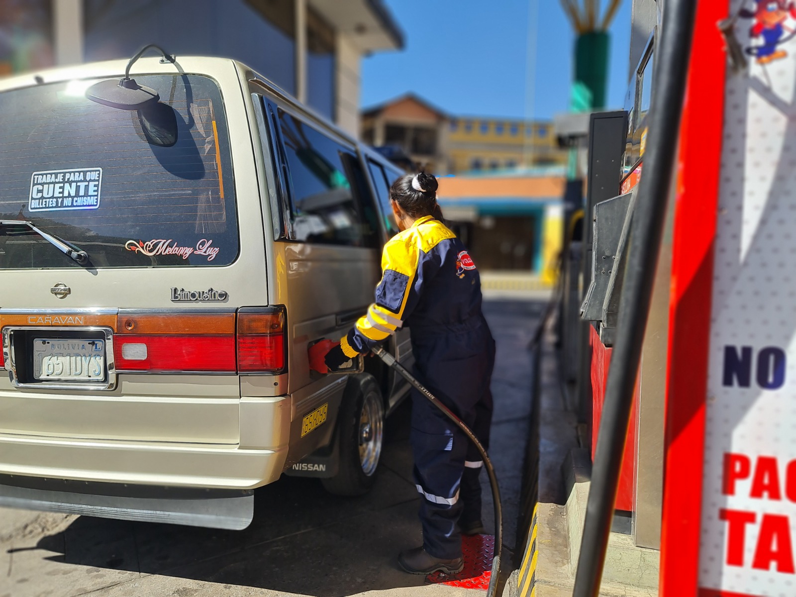 Gobierno garantiza normal y continuo abastecimiento de carburantes en el país