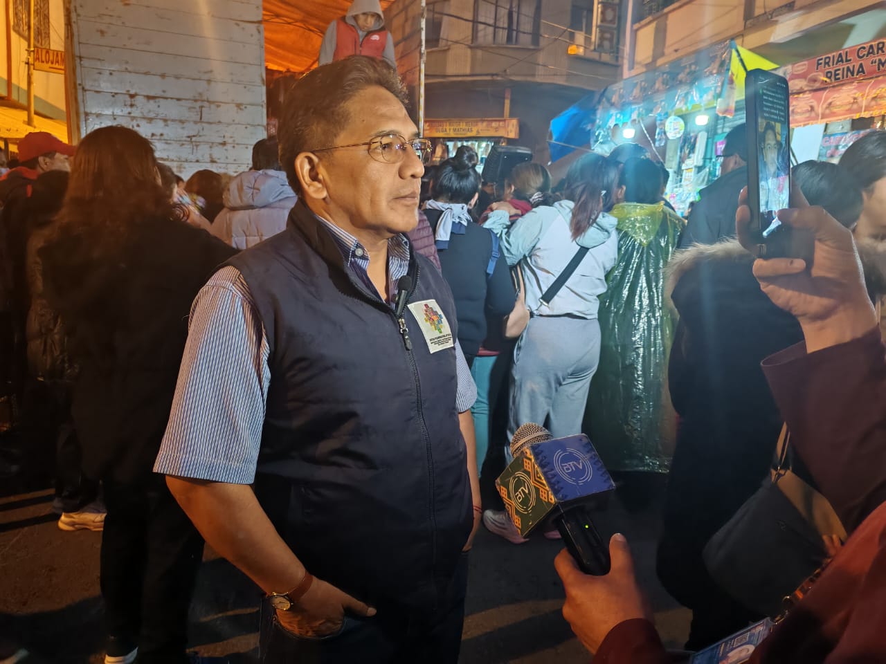 Supervisan entrega de 5.000 pollos a minoristas de La Paz y anuncian envío de similar volumen a Oruro