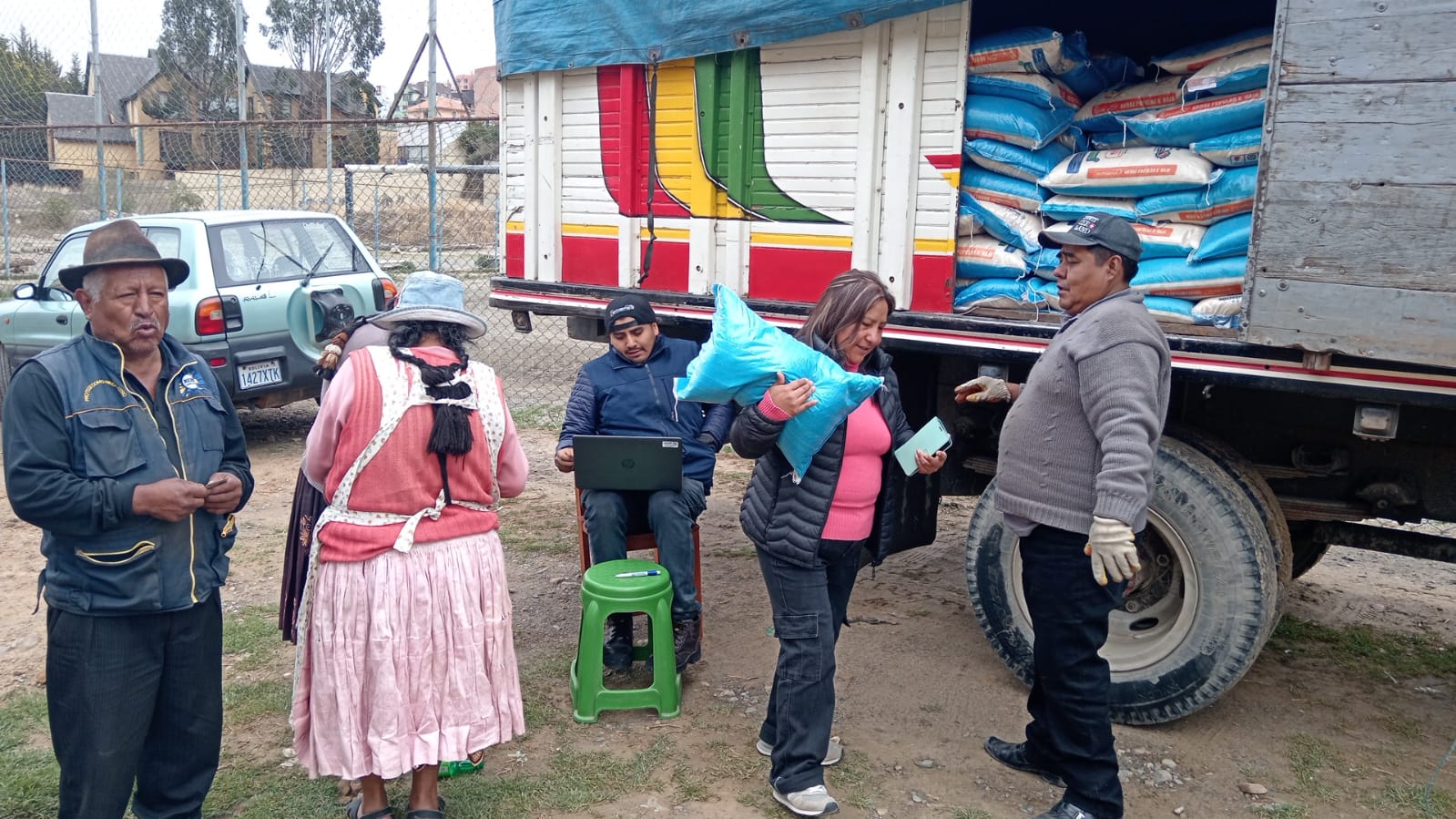 Camiones de Emapa recorren barrios con venta de arroz y otros 5 tipos de productos 