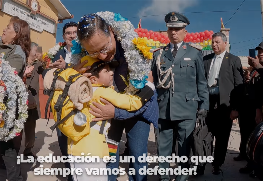 Pago del Bono Juancito Pinto supera el 90% de la meta y llega a más de 2,3 millones de estudiantes