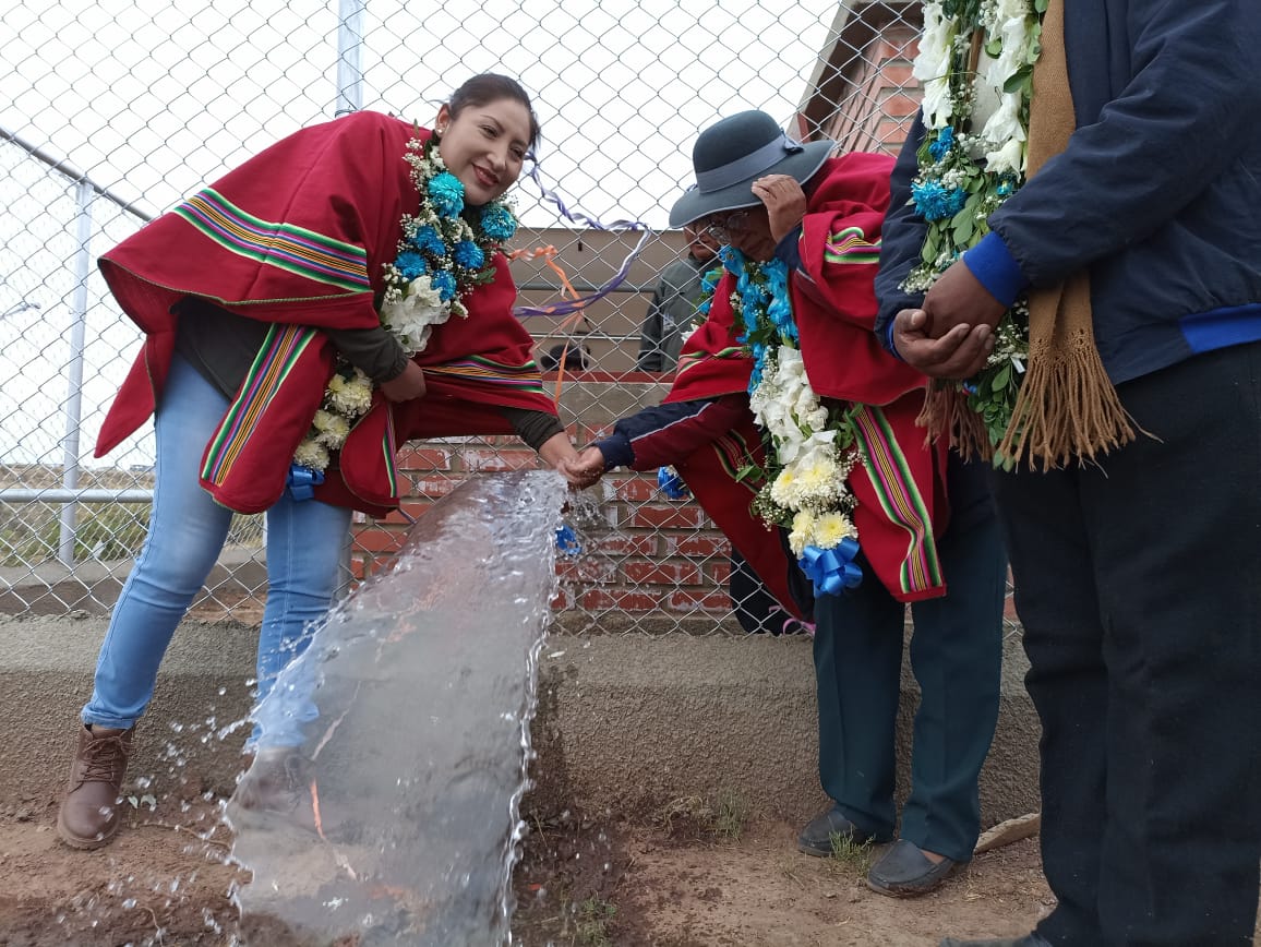 Entregan tres sistemas de agua en Toledo para enfrentar la emergencia por sequía