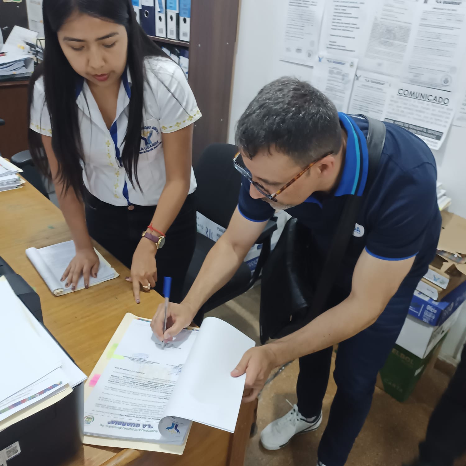 EBA y La Guardia firman contrato modificatorio para la alimentación complementaria escolar 