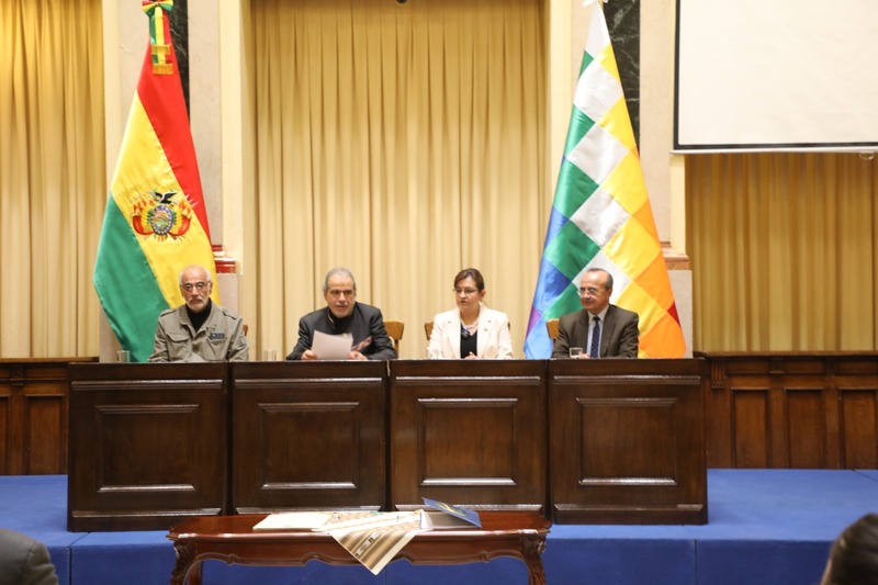 Convenio permite a estudiantes de la UMSA hacer pasantías y producción académica en la Vicepresidencia 