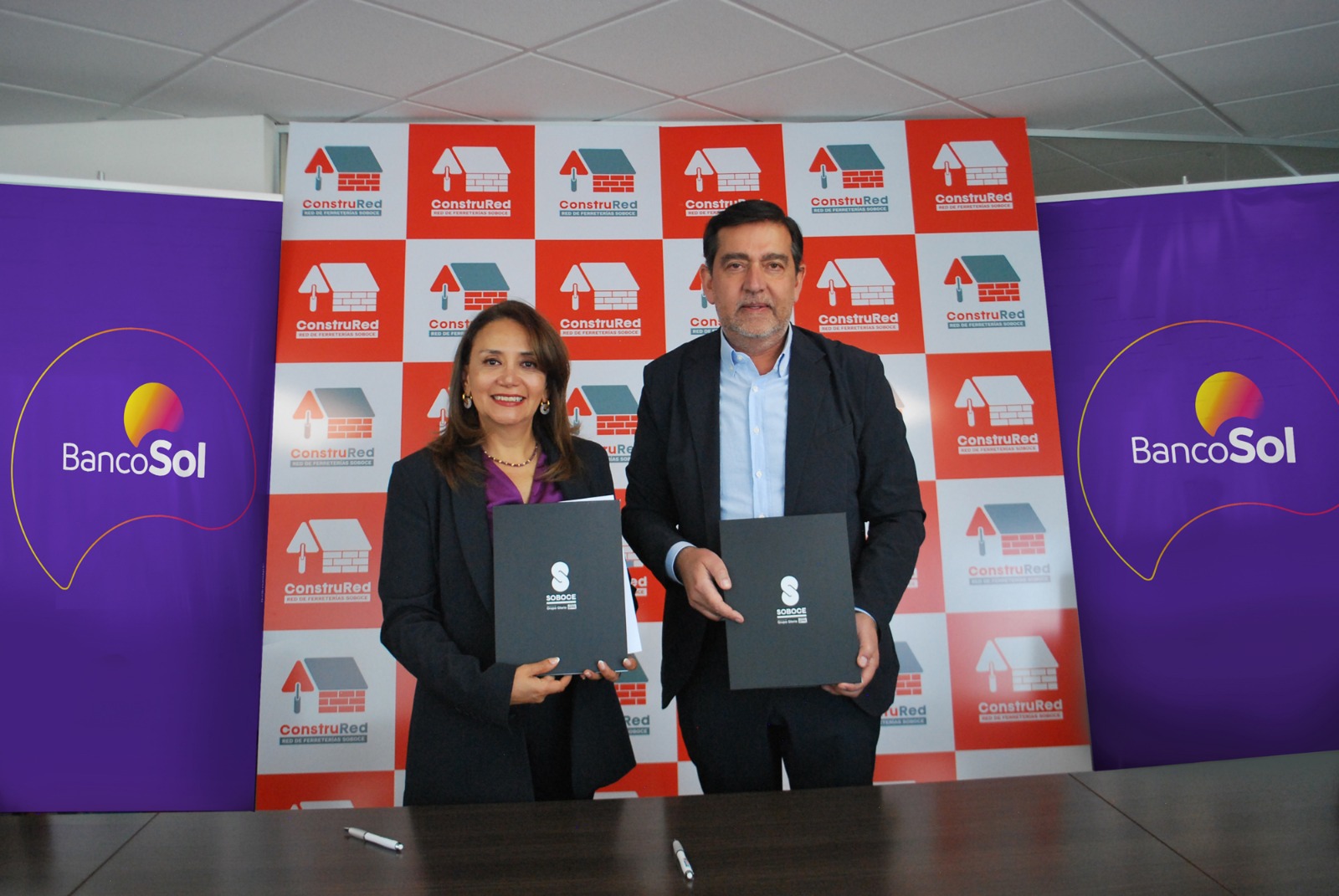 Sellan alianza para potenciar los negocios ferreteros con soluciones financieras y capacitación