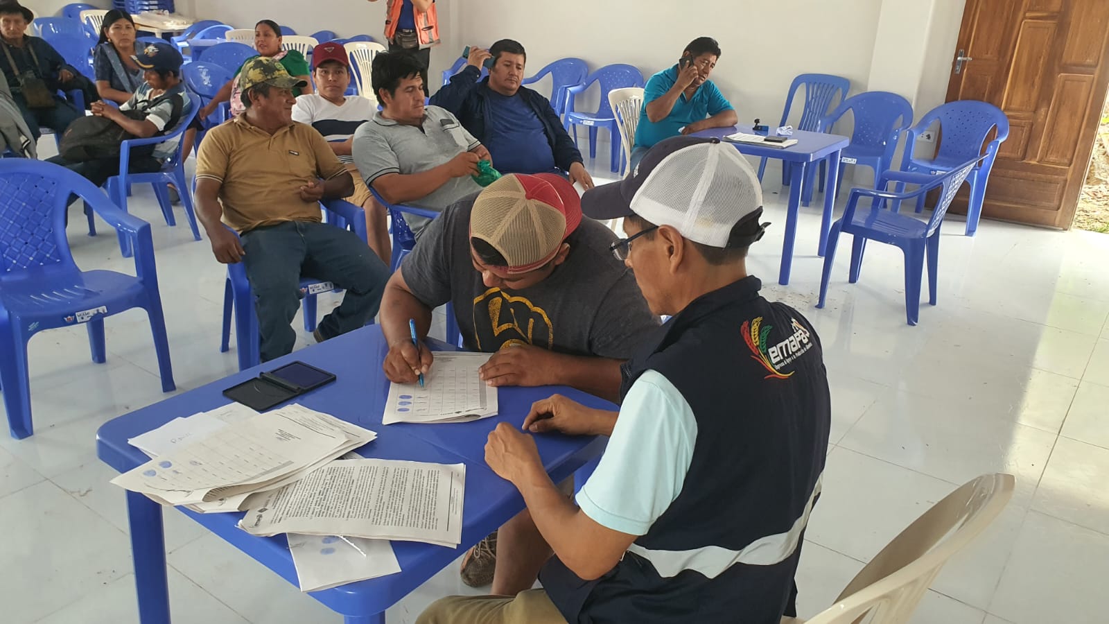 Emapa y productores cruceños firman compromiso para proveer arroz en campaña agrícola 2024 – 2025