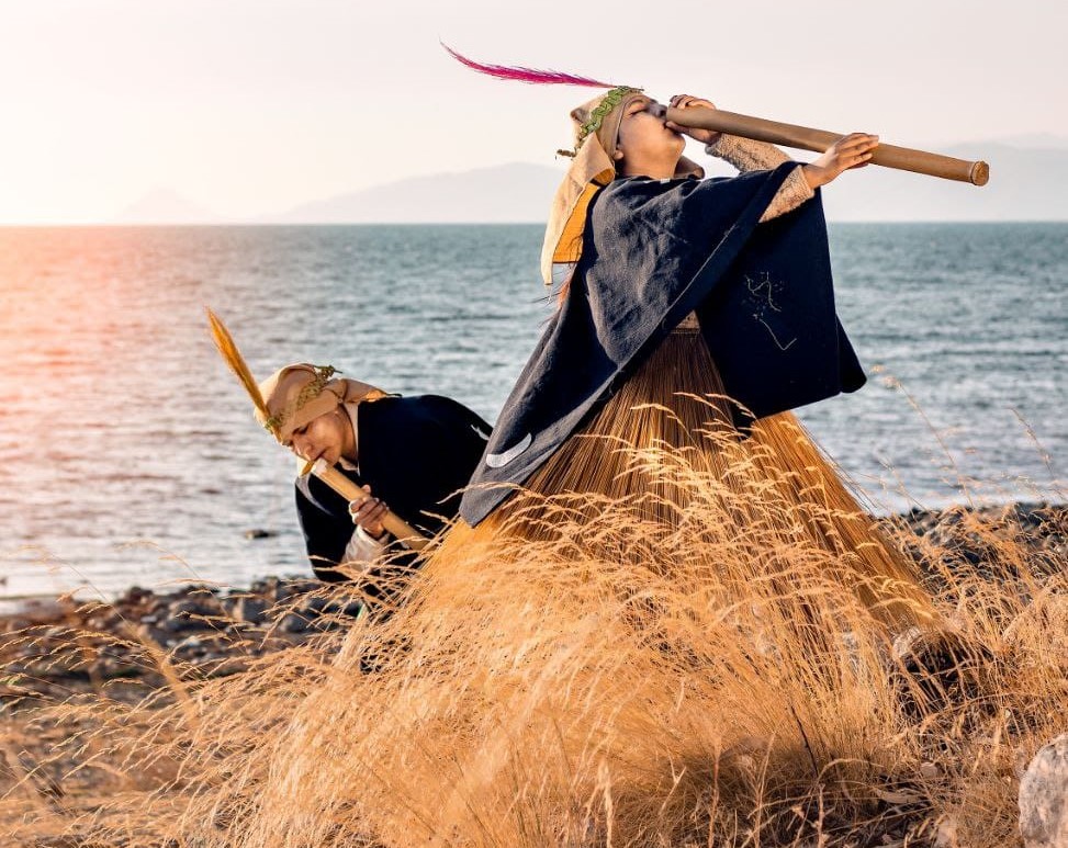 Futuros maestros revalorizan las danzas y música autóctona de pueblos indígenas de Bolivia