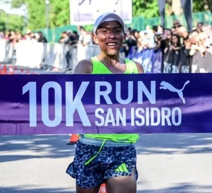 Castro celebra victoria de Héctor Garibay y destaca participación de Jhoselyn Camargo en Argentina