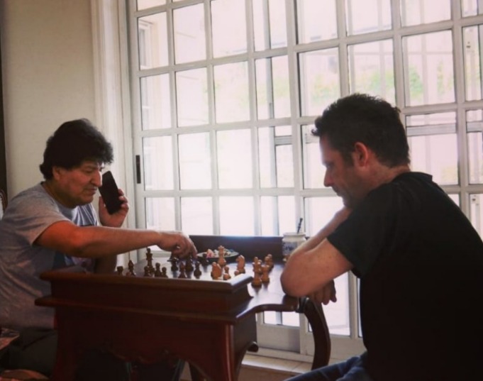 Periodista confirma que Evo Morales vivía con Noemí en Argentina, lamenta que no responda ante la justicia