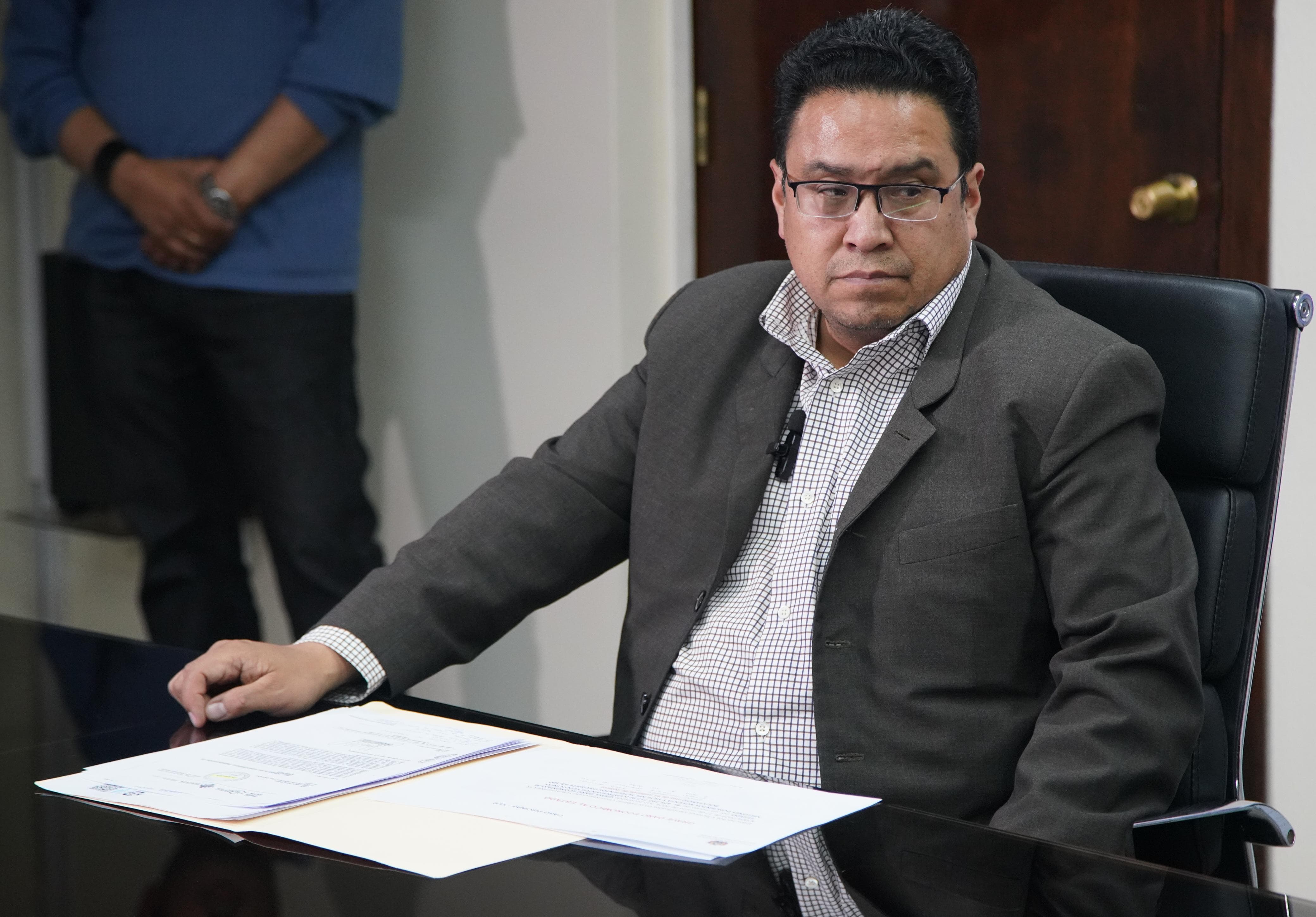 Ministro Siles asegura que nada puede suspender las judiciales, rige principio de preclusión