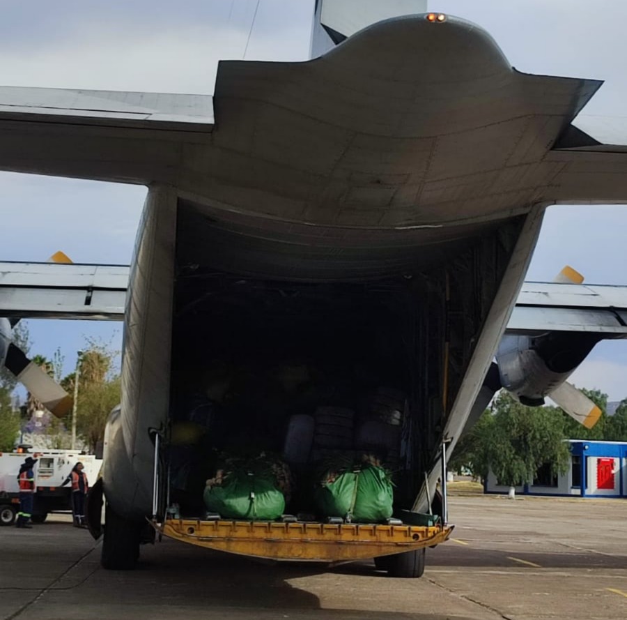 Activan puente aéreo para traslado de carnes, flores y otros productos ante “bloqueo por la impunidad”