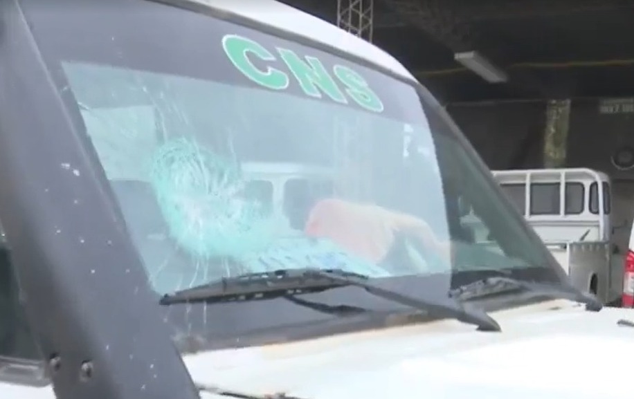 Alistan denuncia penal contra bloqueadores que dañaron ambulancia de la CNS que evacuaba a heridos en Parotani