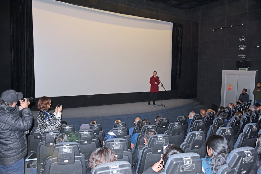 Documental Nuclear de Oliver Stone se estrena en Bolivia para reflexionar sobre la tecnología nuclear