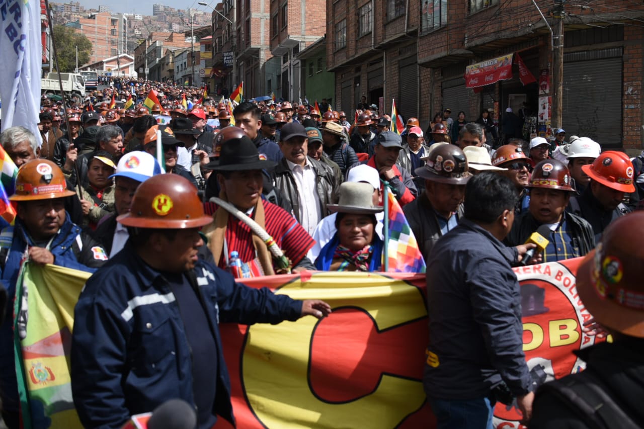 Trabajadores le dicen a la ALP que el pueblo “necesita que apruebe los créditos para obras”