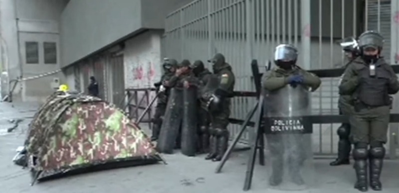 Incrementan presencia policial para garantizar seguridad en la Asamblea Legislativa